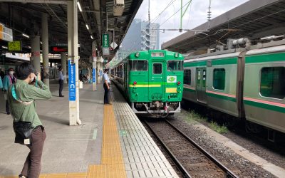 JR陸羽東線を特別列車が走りました
